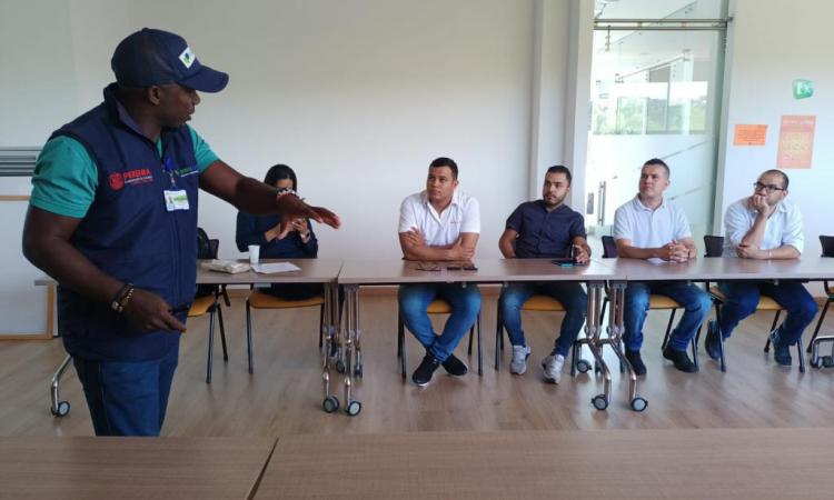 EQUIPOS DE LA EMPRESA GERENCIAR RECIBIERON FORMACIÓN EN SEPARACIÓN EN LA FUENTE Y RECICLAJE